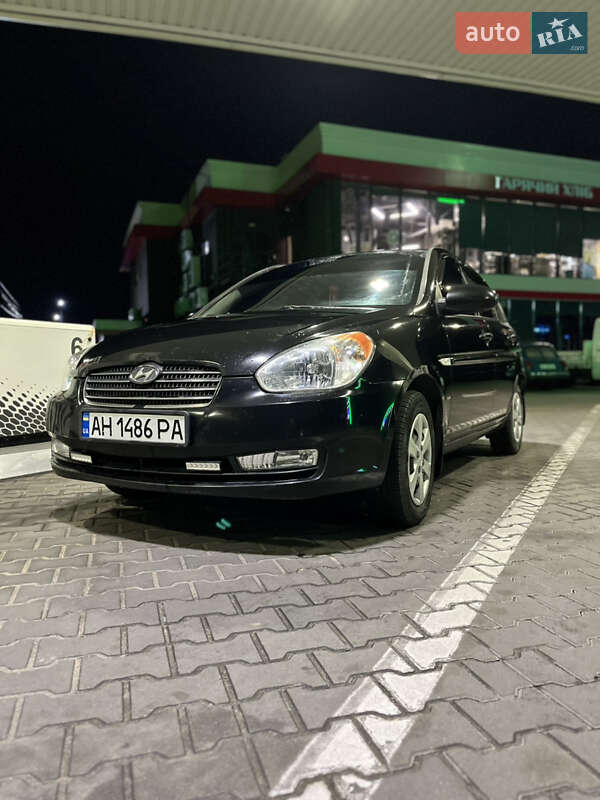 Седан Hyundai Accent 2007 в Днепре