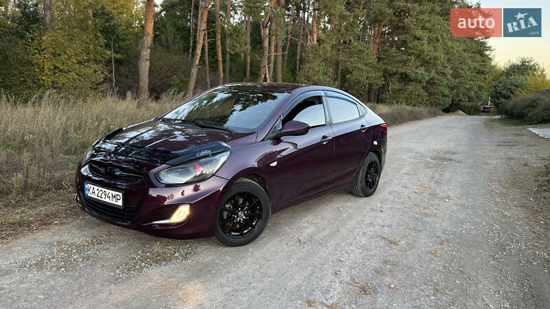 Седан Hyundai Accent 2012 в 