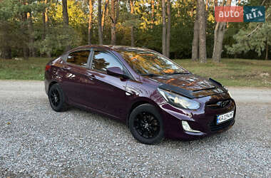 Седан Hyundai Accent 2012 в 
