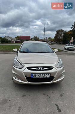 Седан Hyundai Accent 2012 в Черкассах