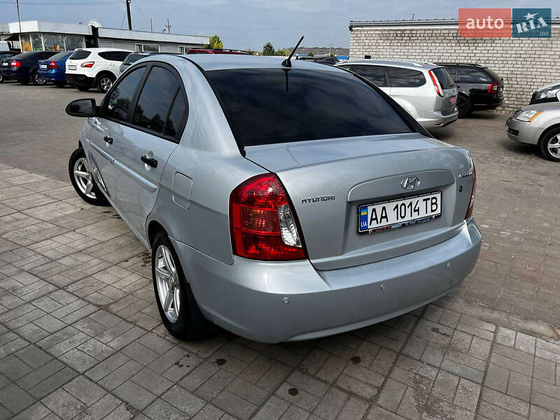 Седан Hyundai Accent 2007 в Днепре