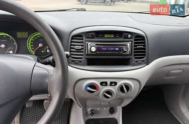 Седан Hyundai Accent 2008 в 