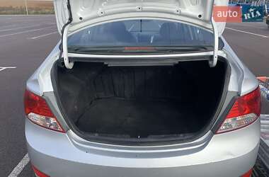 Седан Hyundai Accent 2011 в 