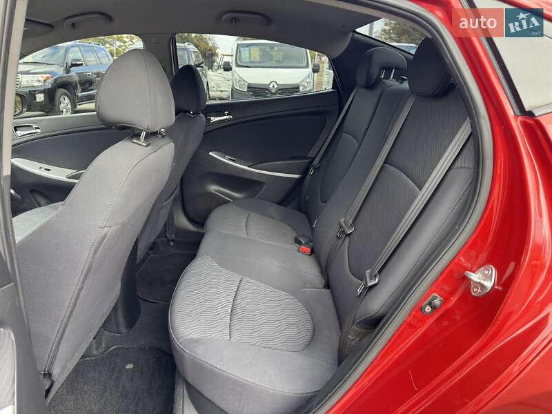 Седан Hyundai Accent 2011 в Днепре