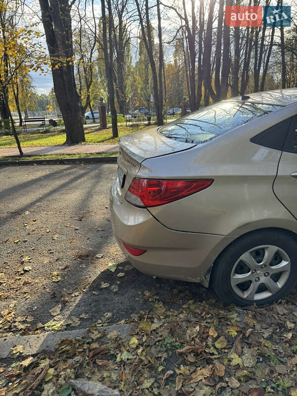 Седан Hyundai Accent 2012 в Киеве
