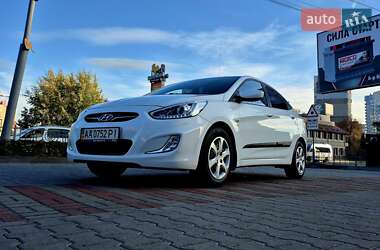 Седан Hyundai Accent 2013 в 