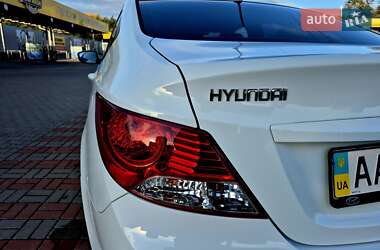 Седан Hyundai Accent 2013 в 
