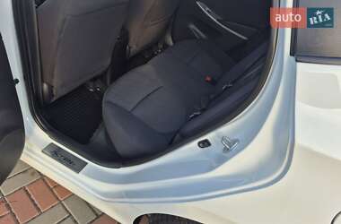 Седан Hyundai Accent 2013 в 