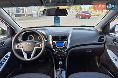 Седан Hyundai Accent 2013 в 