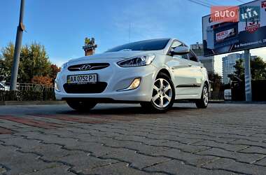 Седан Hyundai Accent 2013 в 
