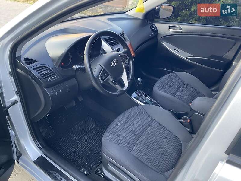 Седан Hyundai Accent 2016 в Одессе