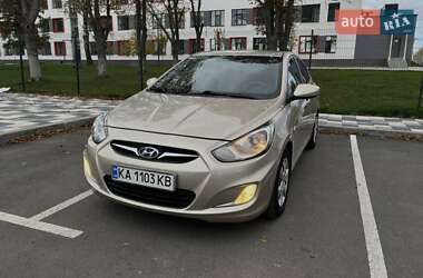Седан Hyundai Accent 2011 в 