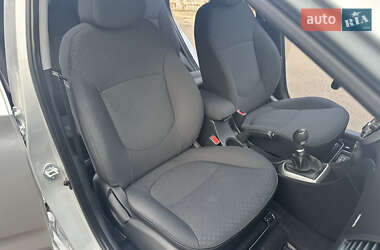 Хэтчбек Hyundai Accent 2012 в 