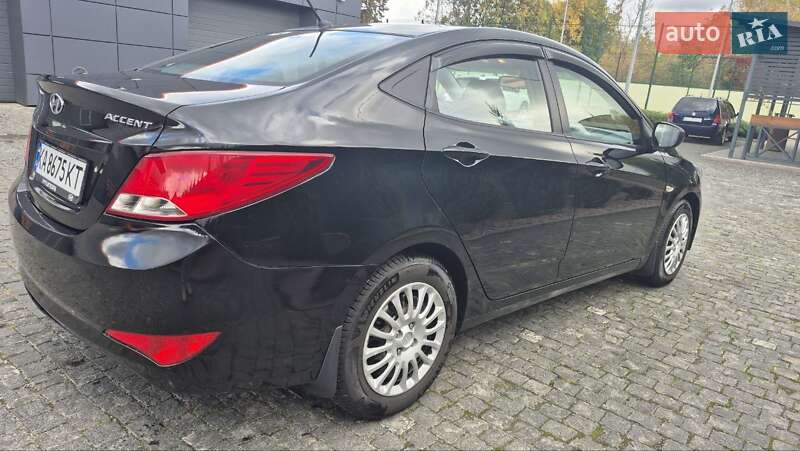 Седан Hyundai Accent 2016 в Коростишеві