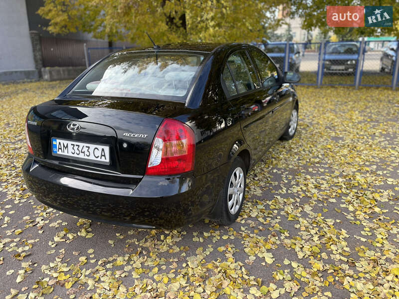 Седан Hyundai Accent 2008 в Радомышле