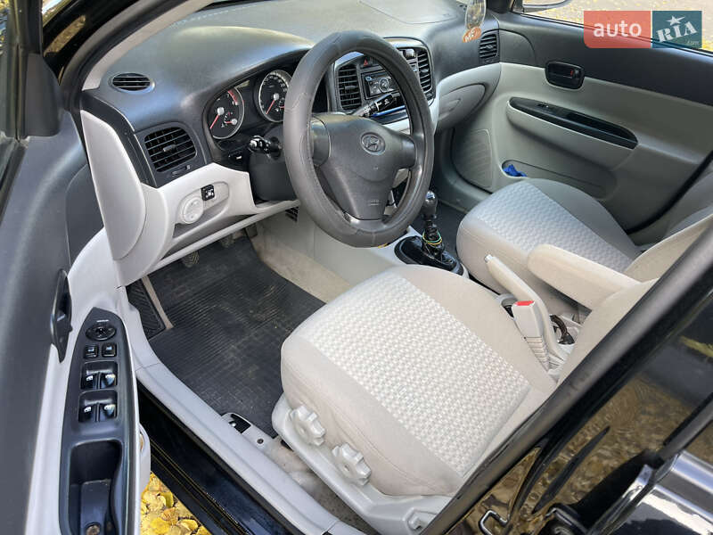 Седан Hyundai Accent 2008 в Радомышле