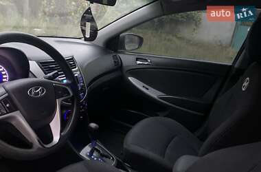 Седан Hyundai Accent 2011 в 
