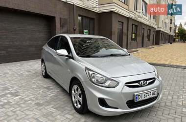 Седан Hyundai Accent 2013 в 
