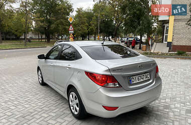 Седан Hyundai Accent 2013 в 