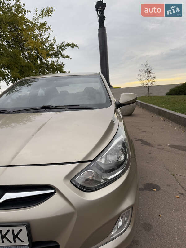 Седан Hyundai Accent 2012 в Житомире