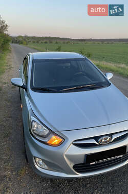 Hyundai Accent 2011 Hyundai Accent 2011