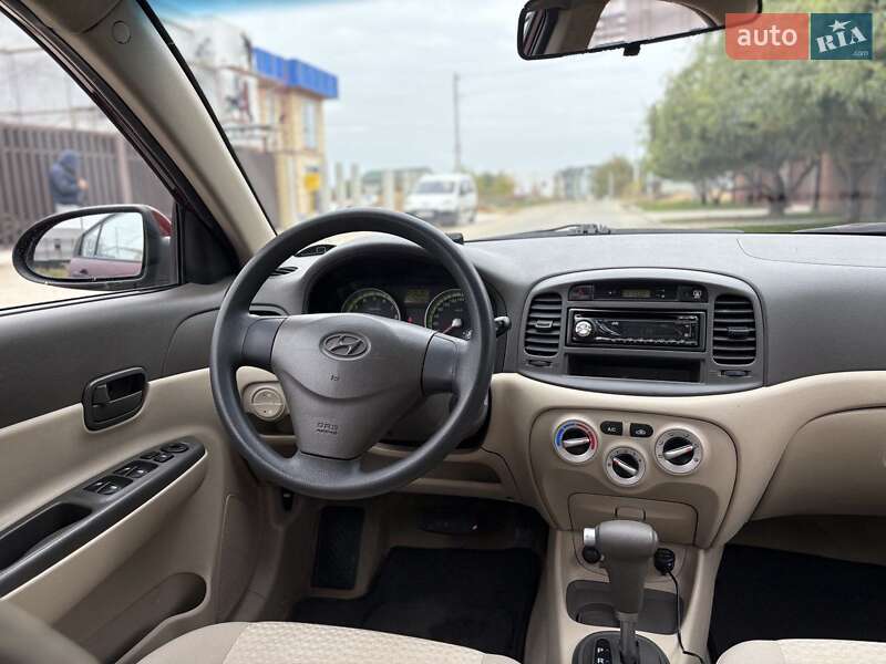 Седан Hyundai Accent 2008 в Киеве