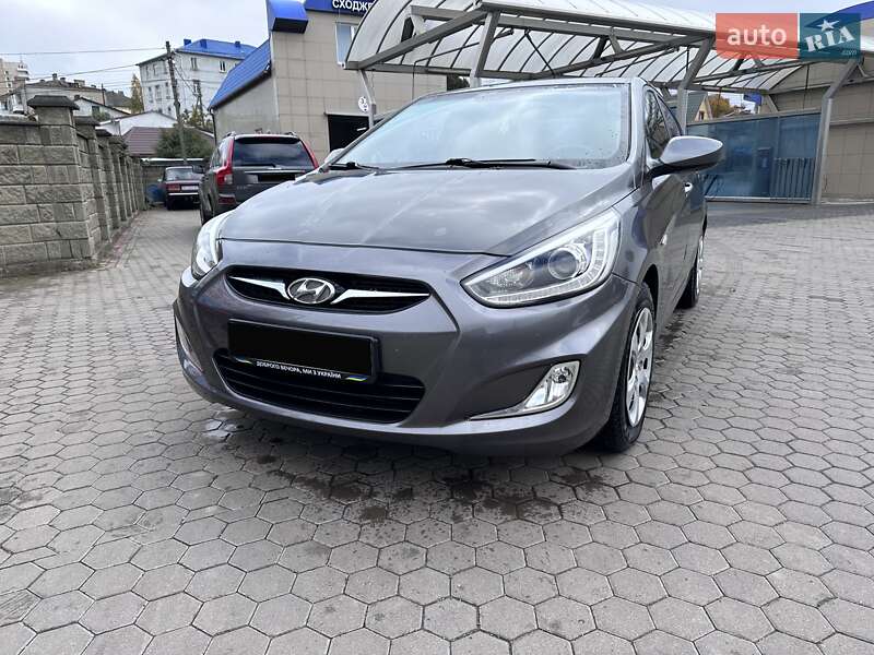 Седан Hyundai Accent 2013 в Луцке фото 21 Седан Hyundai Accent 2013 в Луцке