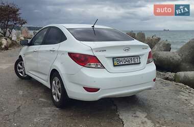 Седан Hyundai Accent 2011 в 
