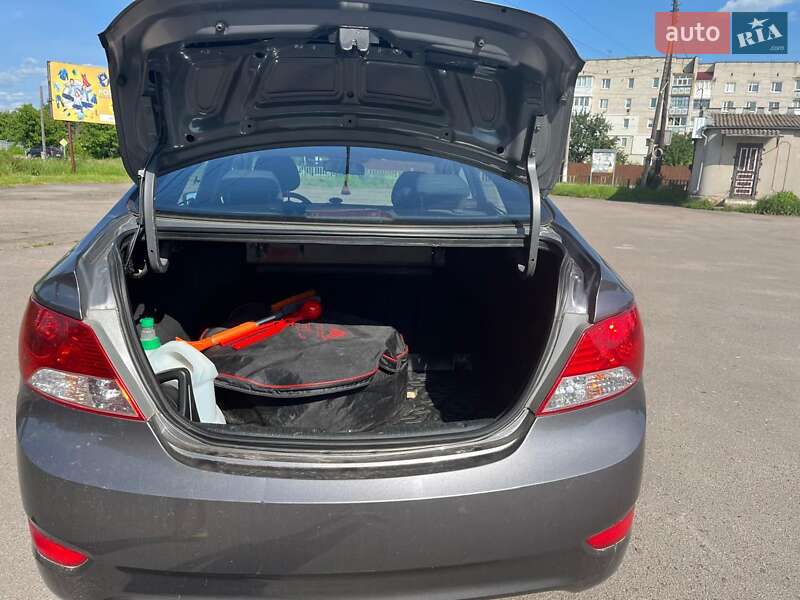 Седан Hyundai Accent 2011 в Андрушевке фото 4 Седан Hyundai Accent 2011 в Андрушевке