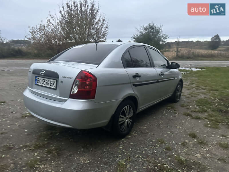 Седан Hyundai Accent 2009 в Ізяславі