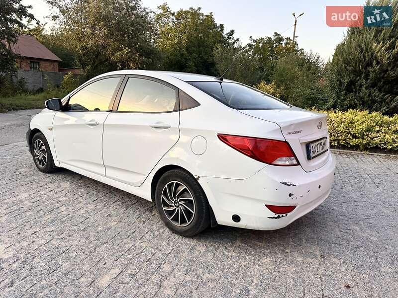 Седан Hyundai Accent 2015 в Харкові фото 3 Седан Hyundai Accent 2015 в Харкові