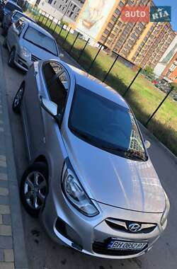 Седан Hyundai Accent 2011 в 