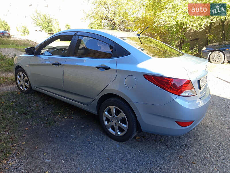 Седан Hyundai Accent 2012 в Балті фото 5 Седан Hyundai Accent 2012 в Балті