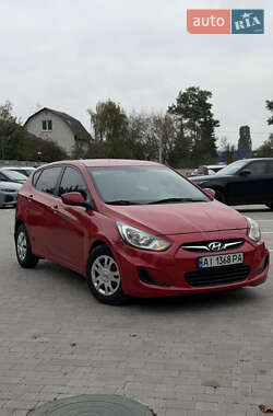 Hyundai Accent 2012