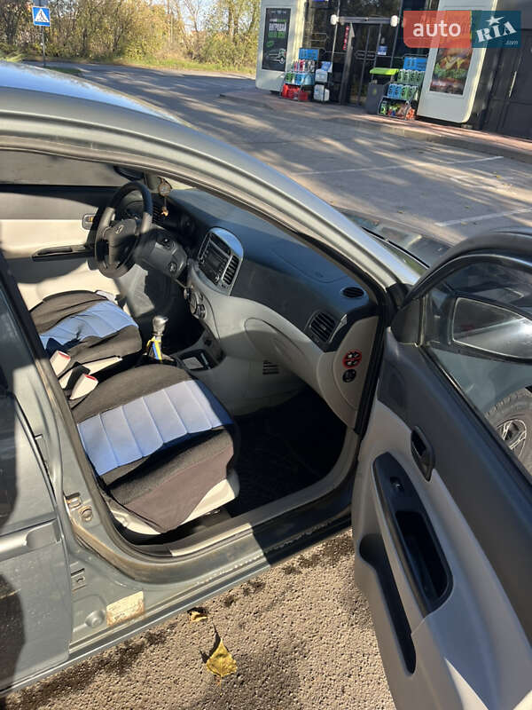 Седан Hyundai Accent 2008 в Виннице