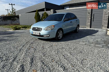 Седан Hyundai Accent 2008 в Днепре Седан Hyundai Accent 2008 в Днепре
