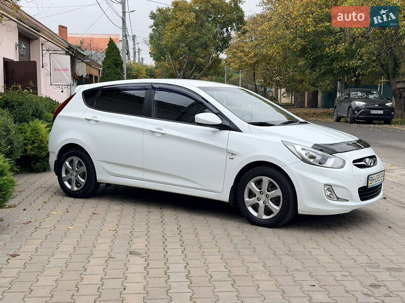 Хэтчбек Hyundai Accent 2012 в Одессе