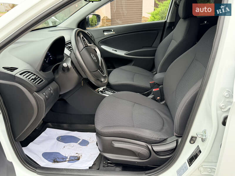 Хэтчбек Hyundai Accent 2012 в Одессе