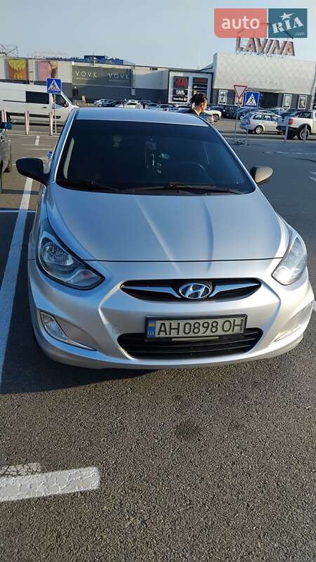 Седан Hyundai Accent 2012 в Киеве фото 5 Седан Hyundai Accent 2012 в Киеве