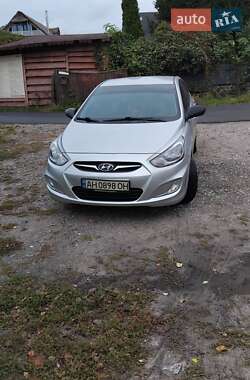 Седан Hyundai Accent 2012 в Киеве