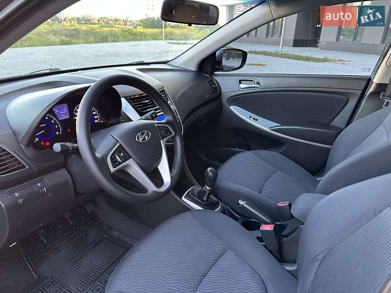 Седан Hyundai Accent 2013 в Киеве фото 16 Седан Hyundai Accent 2013 в Киеве