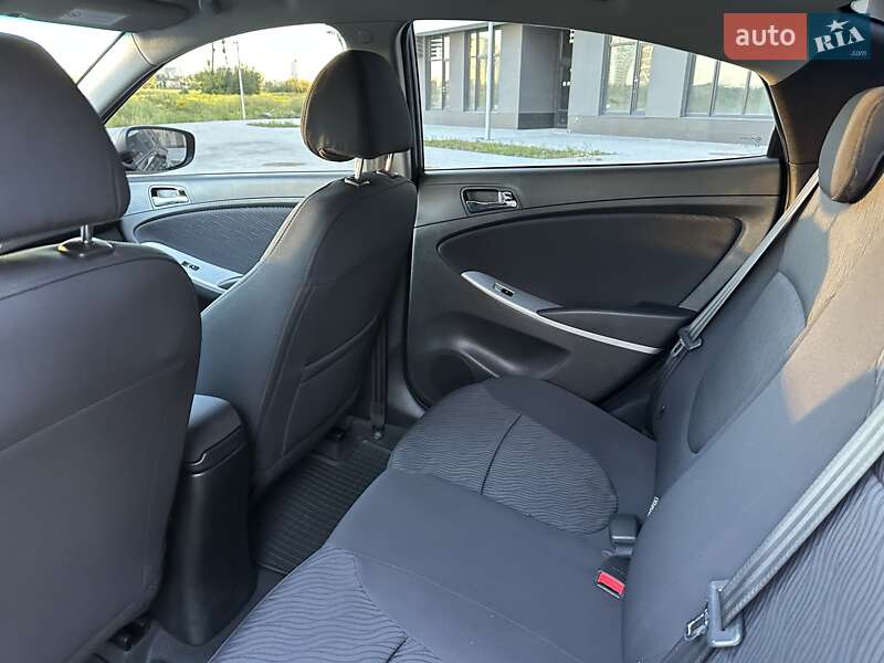 Седан Hyundai Accent 2013 в Киеве фото 38 Седан Hyundai Accent 2013 в Киеве