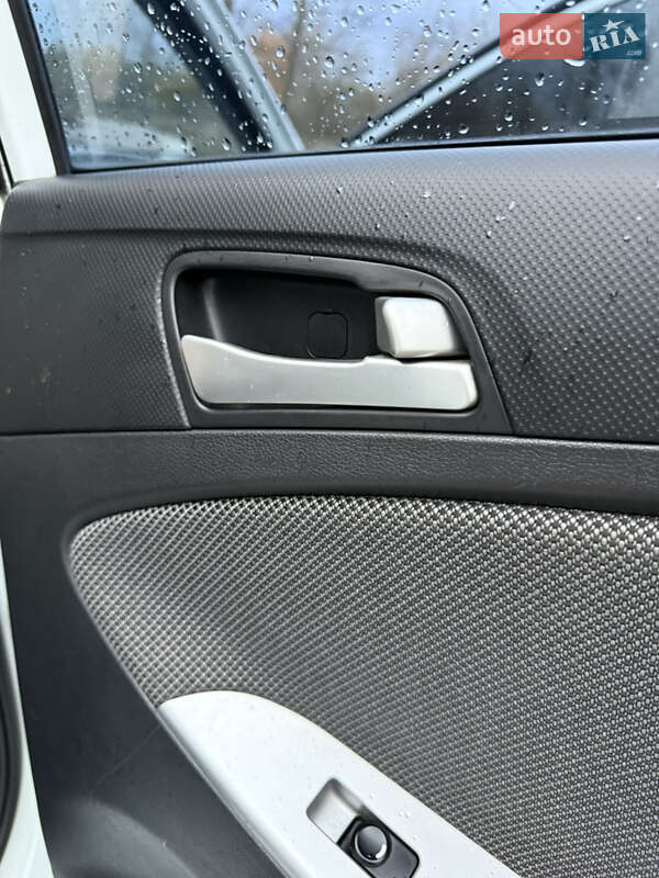 Седан Hyundai Accent 2013 в Киеве фото 31 Седан Hyundai Accent 2013 в Киеве