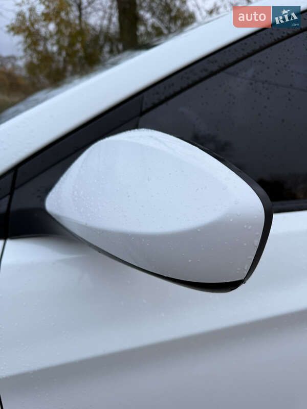 Седан Hyundai Accent 2013 в Киеве фото 52 Седан Hyundai Accent 2013 в Киеве