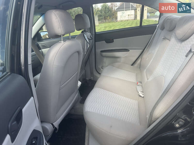 Седан Hyundai Accent 2008 в Львове