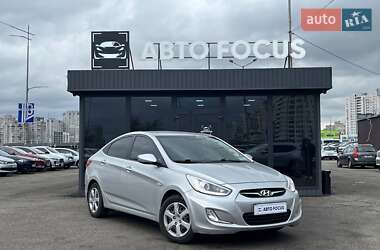 Седан Hyundai Accent 2013 в Киеве