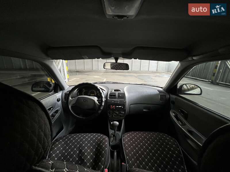 Седан Hyundai Accent 2002 в Харкові