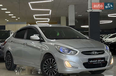 Седан Hyundai Accent 2011 в Николаеве