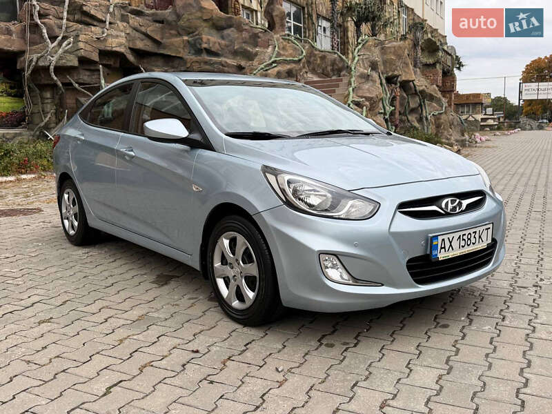 Седан Hyundai Accent 2011 в Харькове фото 3 Седан Hyundai Accent 2011 в Харькове