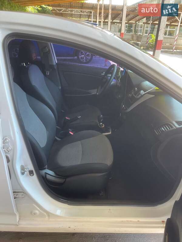 Седан Hyundai Accent 2013 в Кропивницькому